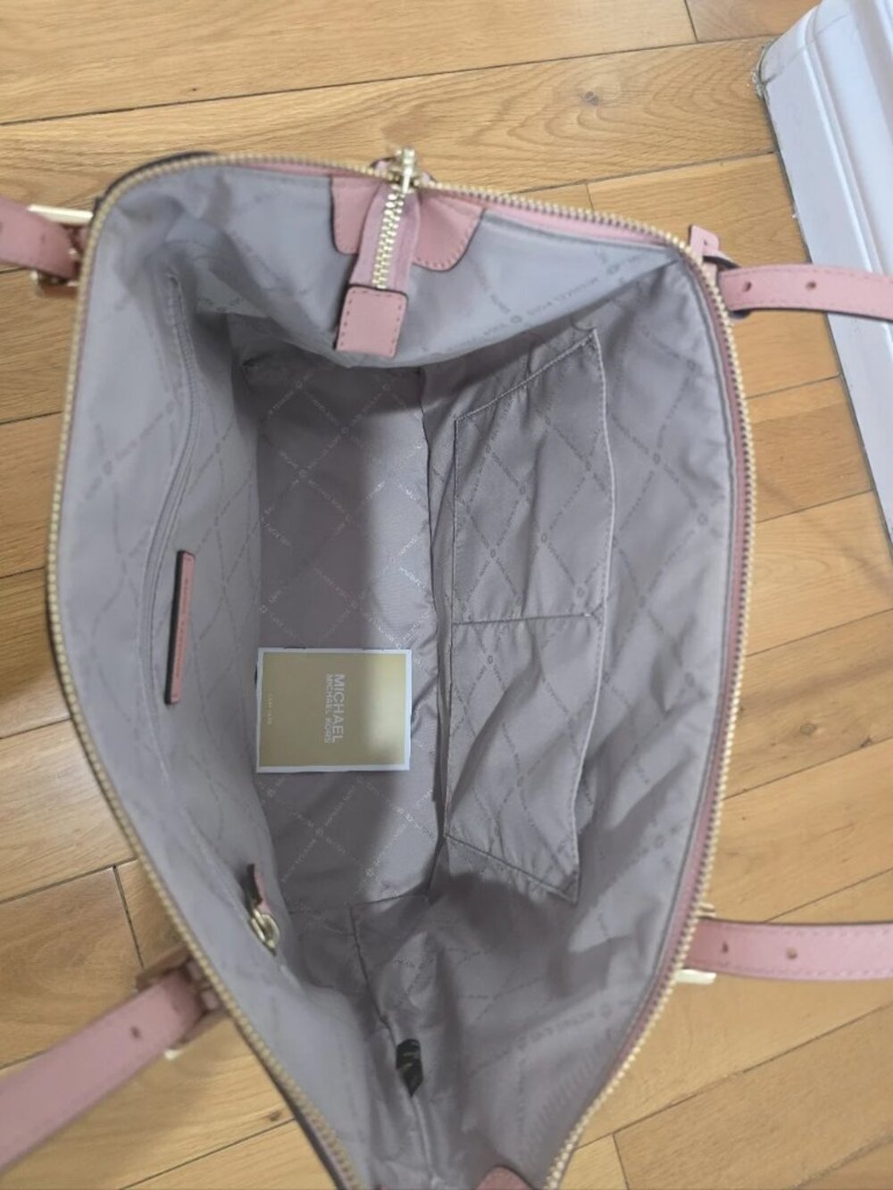 Like New Michael Kors Ciara Pink Shoulder Bag Tote Purse - Picture 15 of 16